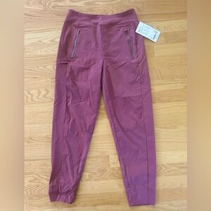 Brand new Athleta Trekkie North Jogger